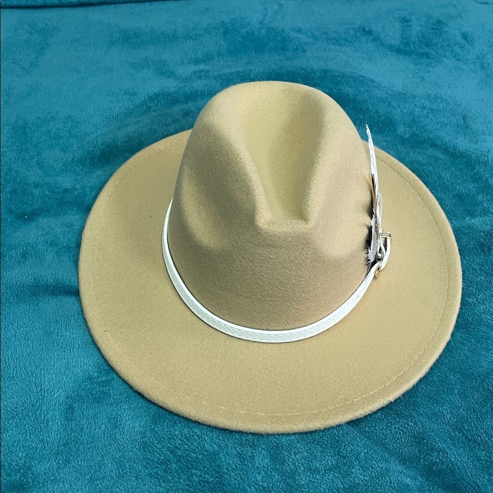 Tan Women's  Felt Fedora Western Cowboy Hat White Belt  Feather Accent - Picture 3 of 8